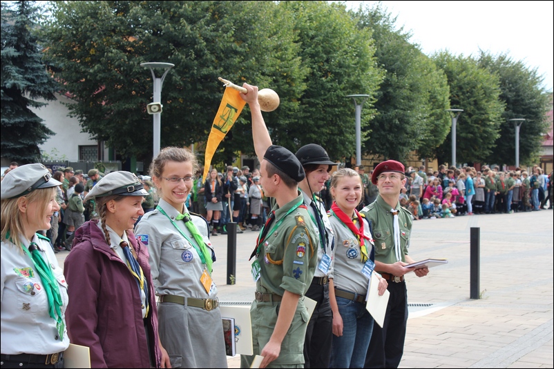 Instruktor Roku 2012, Druh pwd Damian Kulig (w otoczeniu wszystkich Nominowanych) spontanicznie wyraża swoją radość