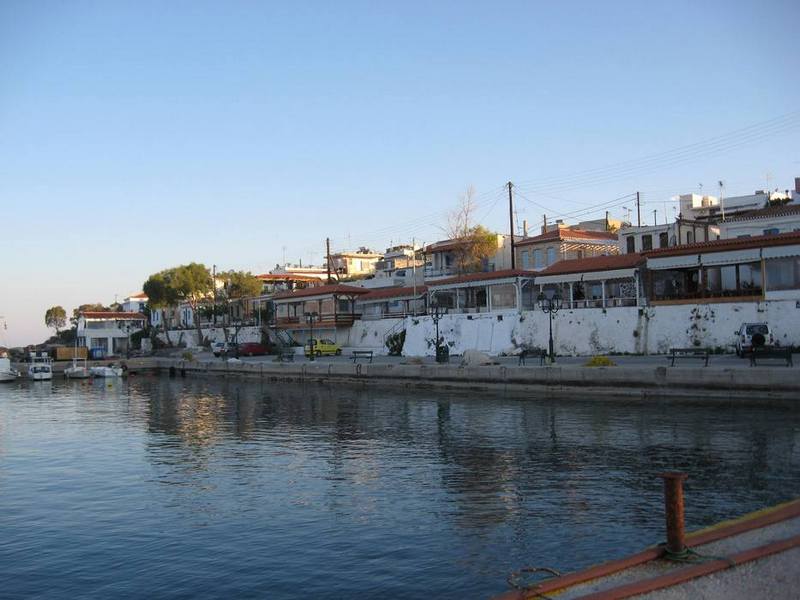 Port Perdika na Wyspie Egima