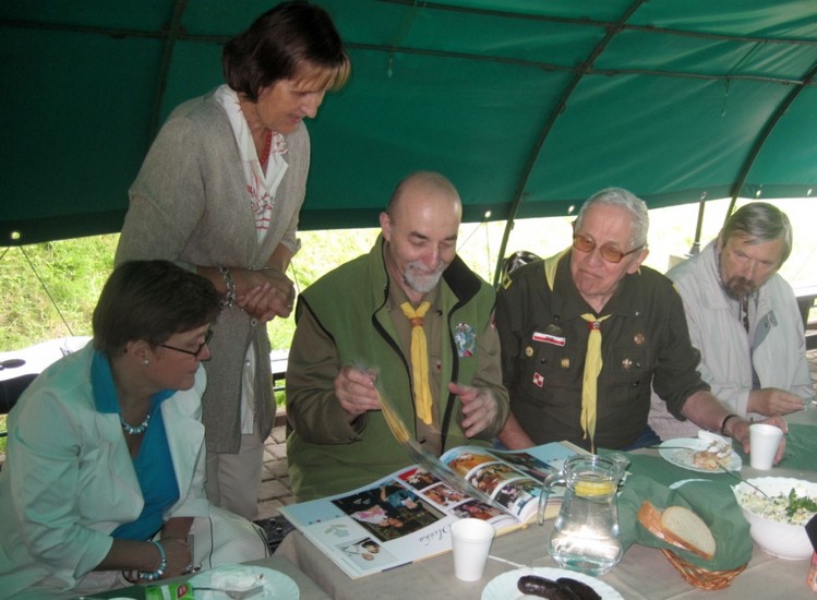 Od lewej Dh, Dh: Joanna Balon, Danuta Noszka Leśniewska, Janusz Wojtycza, Marek Kudasiewicz, Kazimierz Dziedzic ( Fot.AG)