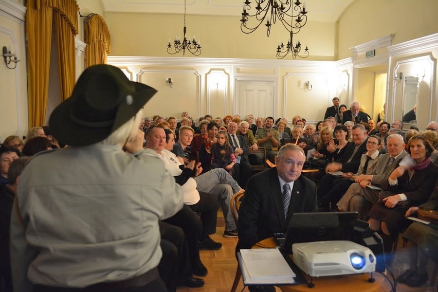 Wystąpienie Druhny Francuz (AG)