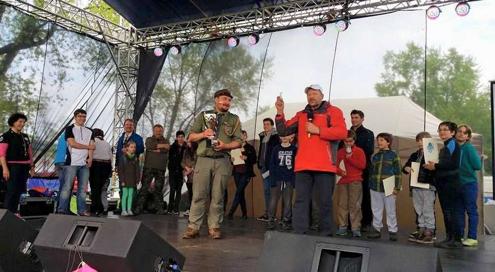 Wyniki regat ogłasza phm. Andrzej Marcińczyk. Z pucharem Naczelnika ZHP- druh hm. Mariusz Siudek