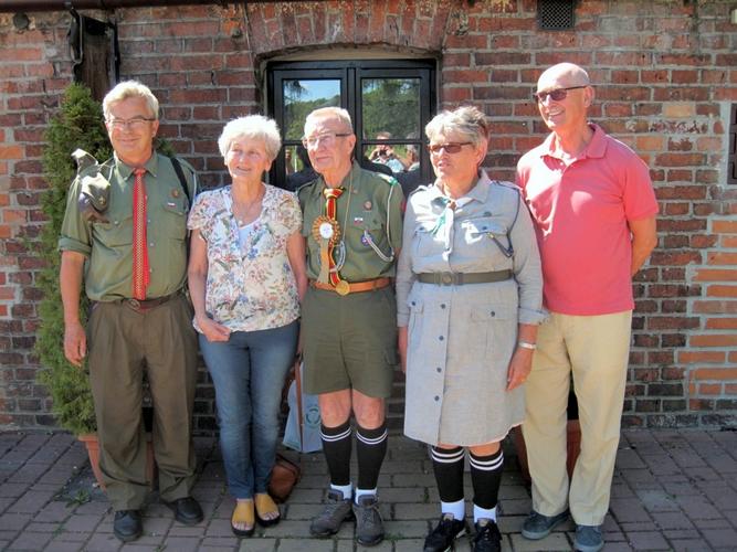 Od lewej: hm. Roman Sysło, phm. Barbara i hm. Jan Ozaistowie, phm. Grażyna Sysło, Marek Bieniarz