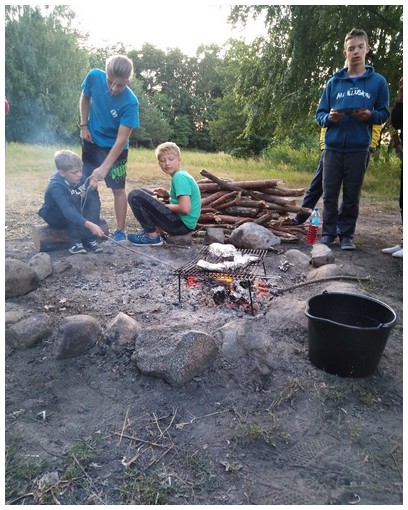 Zajęcia bosmańskie – nauka węzłów oraz potrawy na ruszcie grillowym