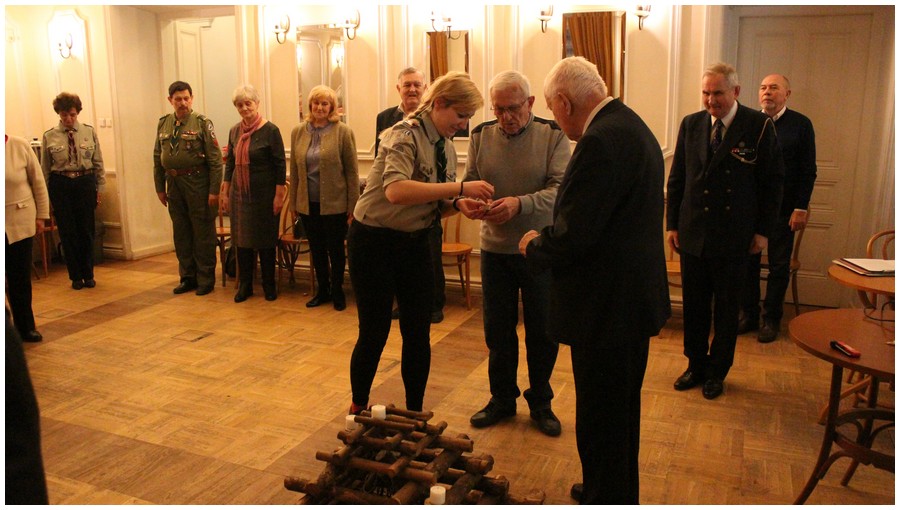 Kominek Kręgu Seniorów Hufca ZHP Kraków-Podgórze - Dzień Myśli Braterskiej 2019