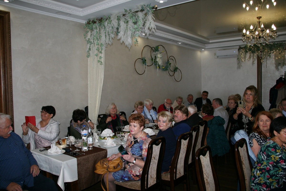 Uroczysta kolacja w trakcie Wieczorka Pożegnalnego (Restauracja w Drohobyczu)